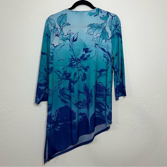 Easywear By Chico’s Blue Floral Ombré Asymmetrical Hem‎ Tunic Women’s Large 2 - Picture 4 of 8
